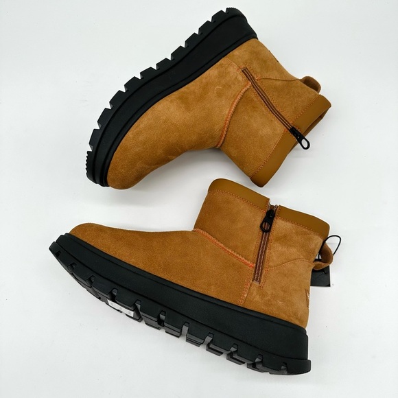 Koolaburra by UGG
Koola Mini Hybrid - Picture 4 of 6